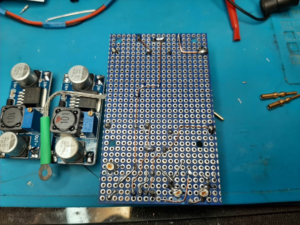 Alm-Pcb5VCu.jpg